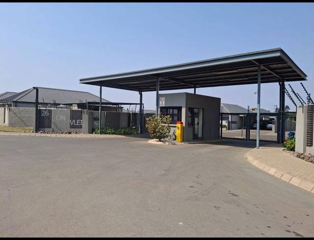 3 BEDROOM CLUSTER FOR SALE IN FAIRLEAD